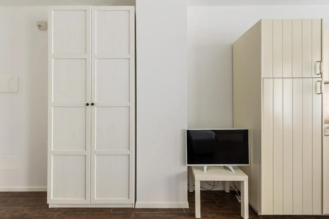 Largo Molina Studio III By Wonderful Italy Bologna 0*,  Italy
